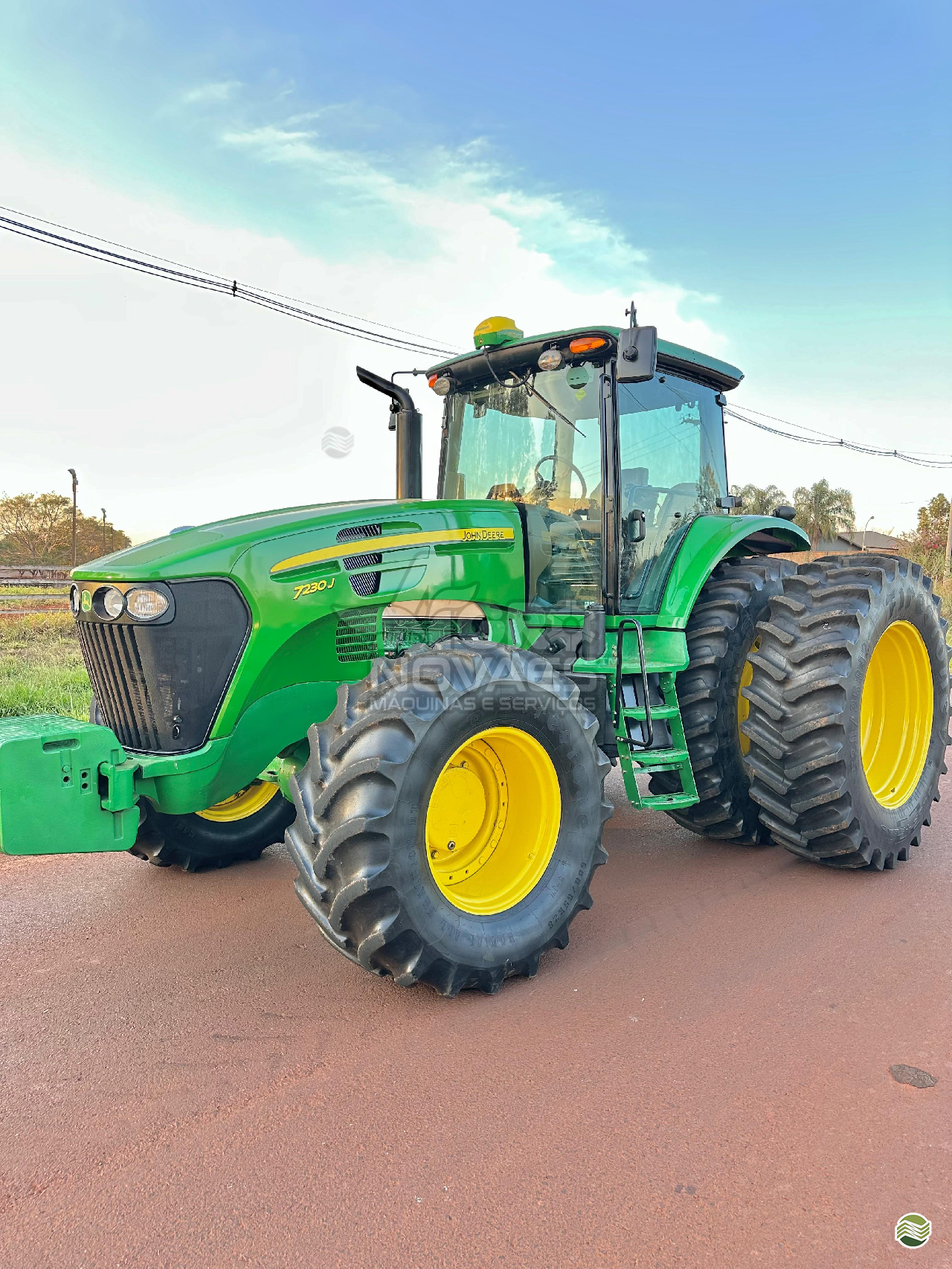 TRATOR JOHN DEERE JOHN DEERE 7230J Tração 4x4 Agro Novaes Máquinas Agrícolas FERNANDOPOLIS SÃO PAULO SP